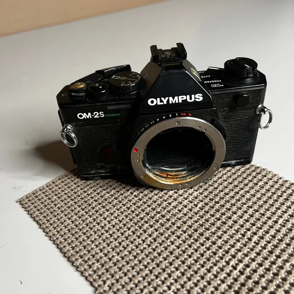 Olympus OM-2S Program 35mm SLR Film Camera Body Black For Parts Repair